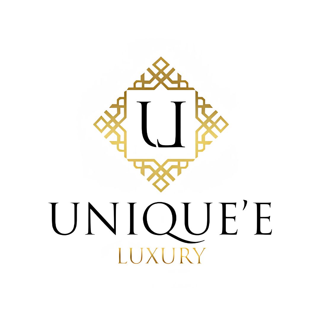 Unique'e Luxury Hidden Accords Extrait de Parfum 100ml bottle, elegant design, showcasing the luxurious fragrance container.