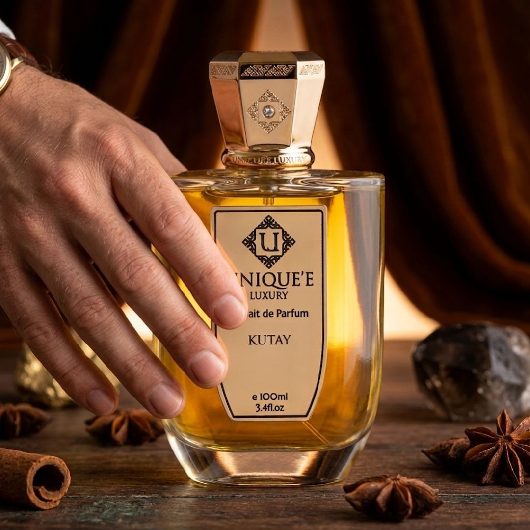 Unique'e Luxury Kutay Extrait de Parfum Spray 100ml bottle, elegant packaging, showcasing the luxury perfume design.