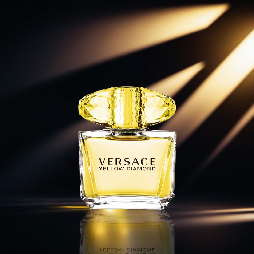 Yellow Diamond Eau De Toilette Spray 90ML (3.04 OZ) by Versace | Versace Brilliance—Fresh, Feminine & Wrapped in Sunlit Sophistication.