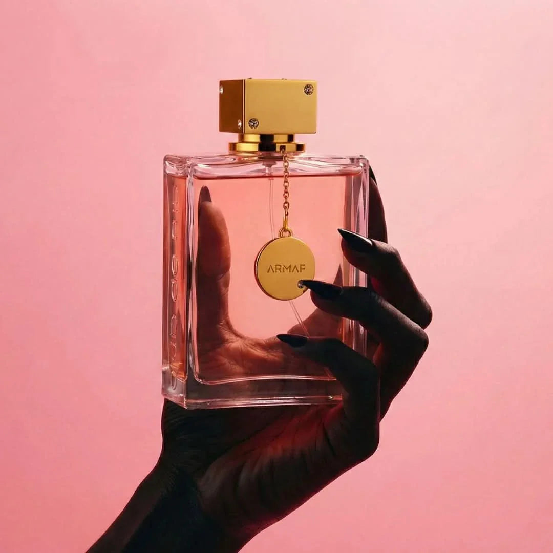 Armaf Club De Nuit Women Eau de Parfum spray 200ml bottle, elegant design, showcasing the fragrance for women.