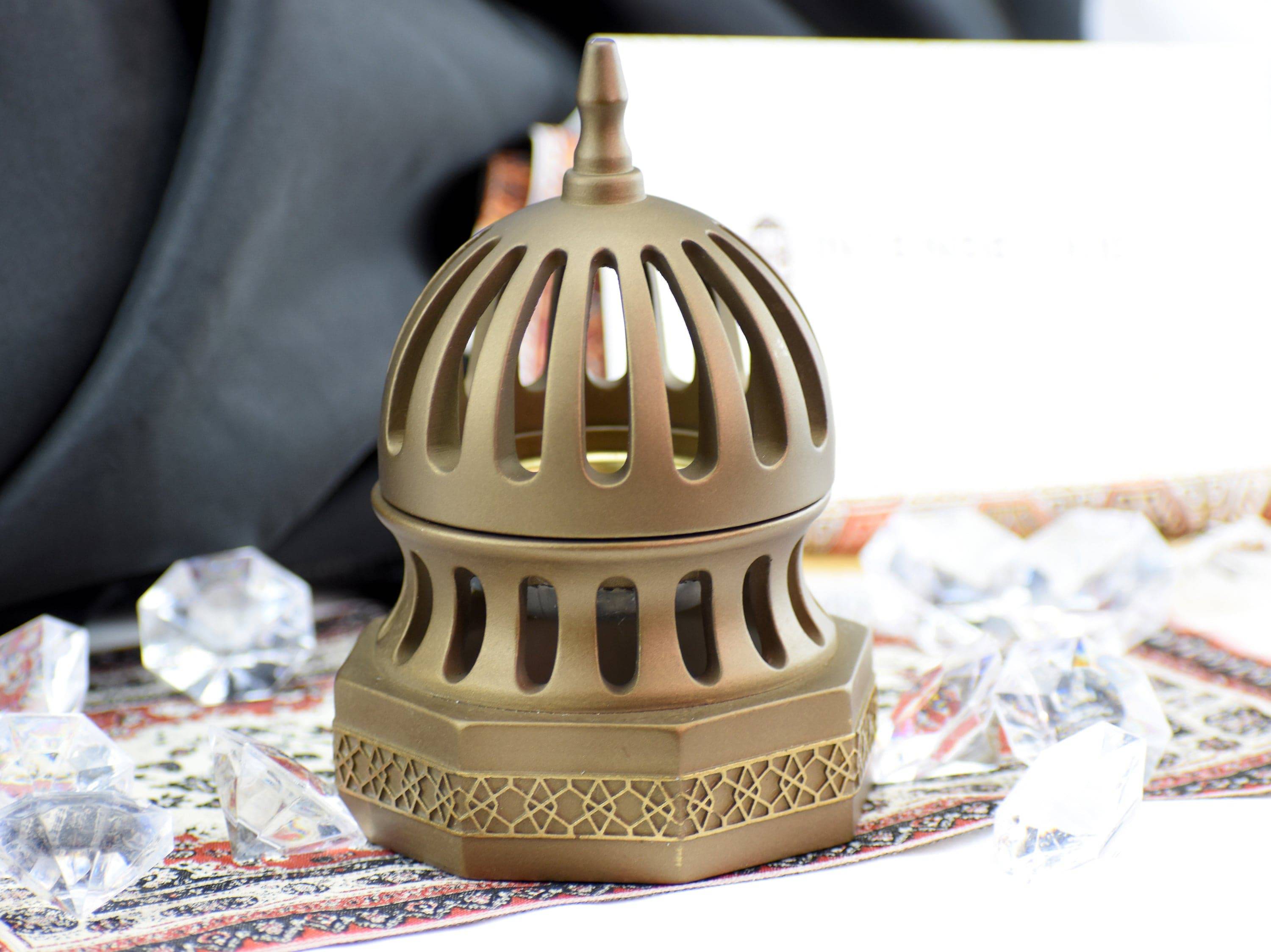 Classic Traditional Dome Style Closed Incense Bakhoor Burner - Gold - Intense oud